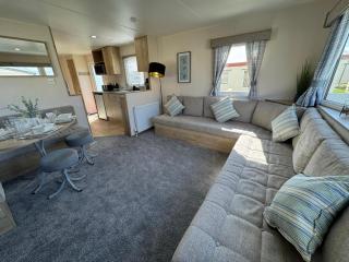Fantasy Island - Eastgate D7 - The Merlin with Hot Tub - Coastal Caravan Breaks - Ingoldmells - 1