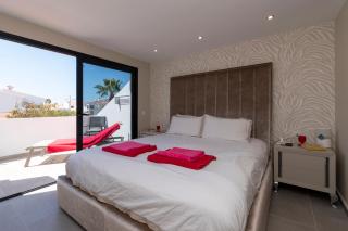 Modern 3 Bedroom Villa with Hot Tub in Costa Adeje - Adeje - 5