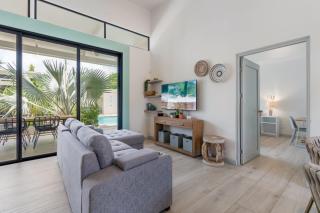 Sprawling Modern Property with a Tranquil Outdoor Living Space swimming pool and a private Casita - Playa Flamingo - 7