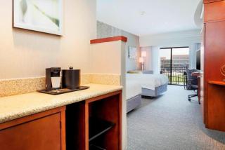 Courtyard by Marriott Dallas Arlington South - Arlington - 7