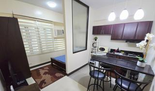 Studio unit near BGC and Makati - Manila - 8