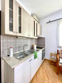 Jani & Eleni's UNESCO Explorer Base - Apollonia, Fier, Berat & Beyond - Fier - 8