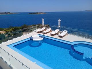 SeaWave Villas, By Hellocrete - La Canea - 0