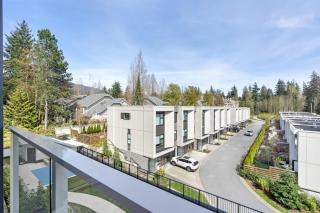 Modern North Shore Nest with Balcony - 2