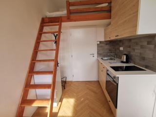 New petite studio in bohemian suburb - Prag - 3