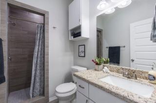 Apt 1 Modern New 2bed 2bath - Pharr - 6
