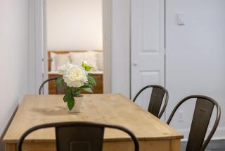 Charming 2BR in Plateau Mont-Royal - 7