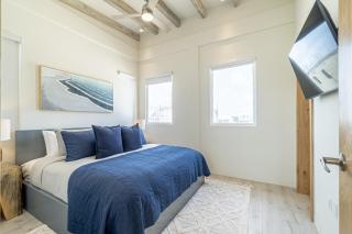 Barefoot Bungalow and Pool Club at Mahogany Bay - San Pedro - 2