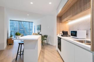 Opulent 2bd CBD Suite, Heated Pool, Gym, Library - Melbourne - 3