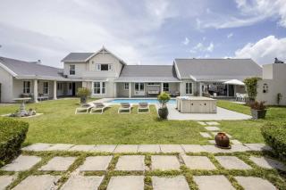 Heavens Gate with pool and jacuzzi - Hermanus - 0