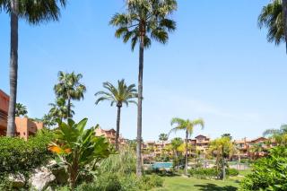 Ultimate Rentals - Sunny Escape in Estepona Sotoserena - 9
