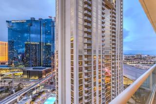 MGM Grand Vegas Strip 16th Floor Renovated Suite - Las Vegas - 6