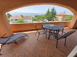 TOMISLAV NV mali Apartment with terrace 250 m from the beach - Novi Vinodolski - 8