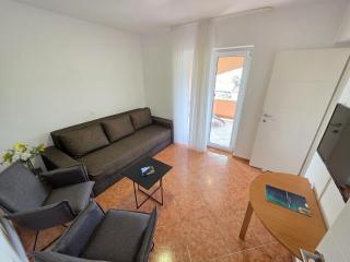 TOMISLAV NV mali Apartment with terrace 250 m from the beach - Novi Vinodolski - 4