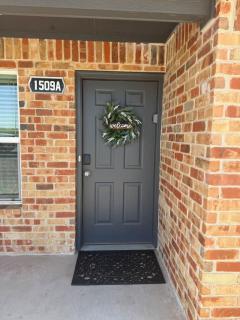 Calming Comfort Stay - Clovis - 8