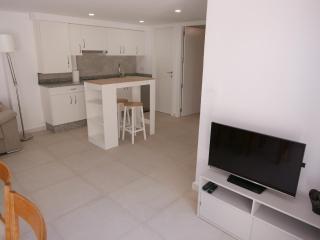 Natural park, terrace and pool - La Cañada - 3