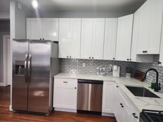 Summer Sunset Hideout 2-4 Bedrooms and 2 Bath - Atlantic City - 1