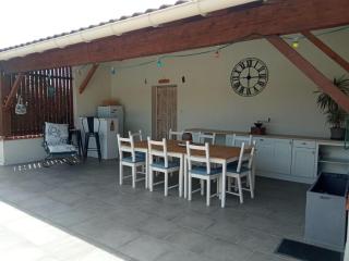 maison à la campagne avec piscine - 1