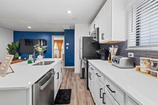 Near Medical District Walkable to Oak Lawn Bars - Dallas - 1