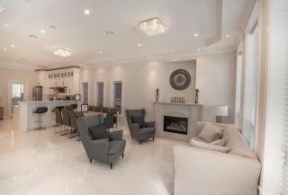 Upscale 4BR Vancouver - Vancouver - 7