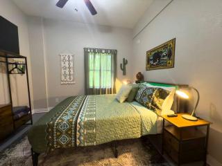 Peace in the Holler - Eureka Springs - 8