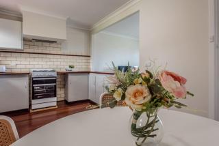 Older Cottage Style 3BR in Rangeway - Geraldton - 3