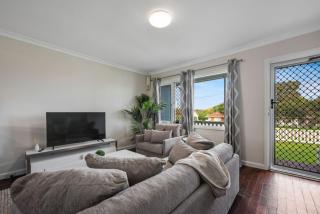 Older Cottage Style 3BR in Rangeway - Geraldton - 2