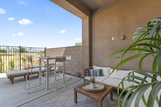 Gallery at Indian Palms Walk to the Festivals Pool Hot Tub Pickleball - Indio - 3
