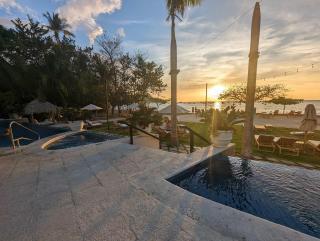Spacious Condo in Luxurious Mediterranean- Style Resort Community with Beach Club Access - Coco - 0
