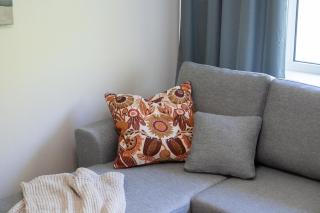 Cozy Apartment with Self Check-in & Free Parking - Pärnu - 7
