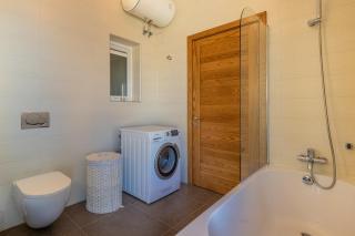 Premier Panoramic Penthouse - - 8