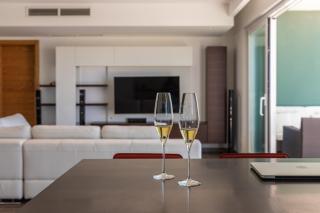 Premier Panoramic Penthouse - - 4