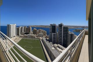 Premier Panoramic Penthouse - - 3