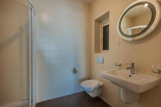 Premier Panoramic Penthouse - - 1