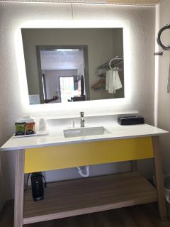 Days Inn by Wyndham Harriman - Harriman - 2