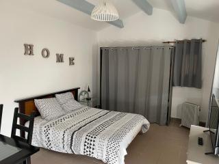 Maisonnette avec jacuzzi et Terrasse privée - Le Pradet - 0