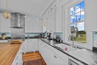 White Rock home - - 7