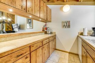 Less Than 1 Mi to North Star Resort Condo with Balcony - Truckee - 2