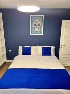 Double Room Central Apartment - Tirana - 9