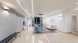 Modern Bright Mamilla Gem - Prime Location - Jerusalem - 4
