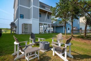 NEW property - Ocean View - Allows Dogs - Second Row - 2