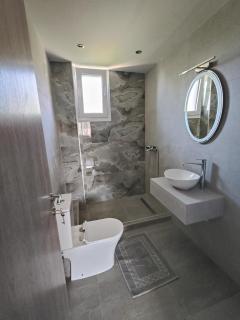 Irina's Apartment 4 - 1