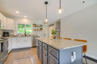 Family-Friendly North Conway Home with Heated Pool! - North Conway - 1