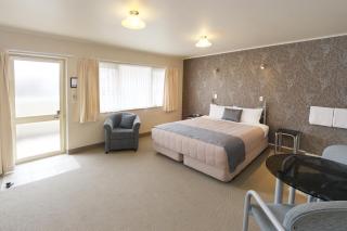 Geneva Motor Lodge - 7