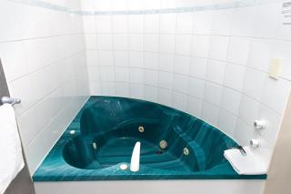 Geneva Motor Lodge - 6