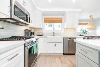 Luxury 1Br Retreat W- High-End Interior - Steps From Beach By Beachview Rentals - Newport Beach - 3