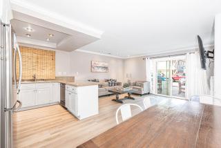 Pet-Friendly 3Br Retreat W- Large Patio Steps From Beach By Beachview Rentals - Newport Beach - 7