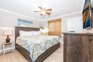 Pet-Friendly 3Br Retreat W- Large Patio Steps From Beach By Beachview Rentals - Newport Beach - 2