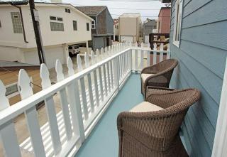 Cozy 2Br W- Ac Private Patio Steps To 40Th St Beach By Beachview Rentals - Newport Beach - 2