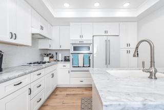 Remodeled 3Br W- Ac Oceanview Patio 4 Houses From Beach By Beachview Rentals - Newport Beach - 9